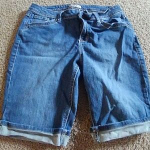 Earl Jean knee length denim shorts